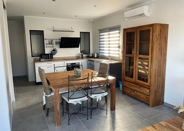 Дом отдыха Belle Maison Avec Piscine *